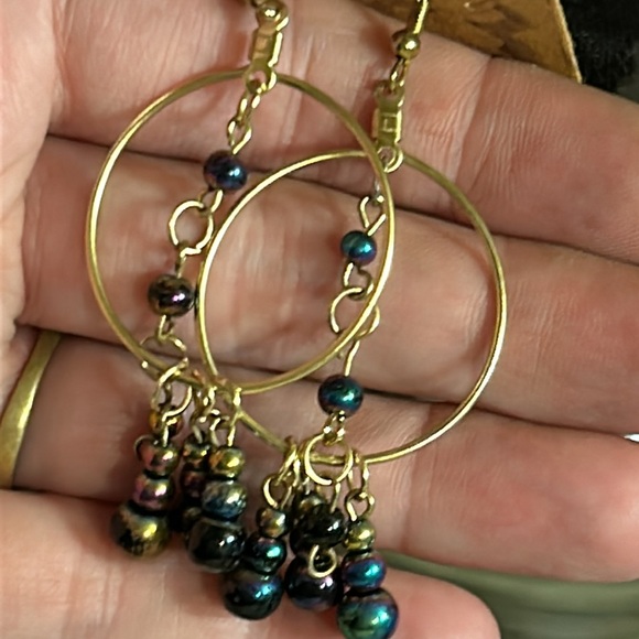 Gold Hoop Earrings with Pearlescent Bead dangle - Picture 4 of 5